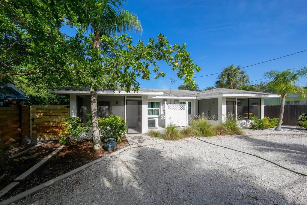 Charming Old Florida Home 15 Mins From Beaches Sarasota Eksteriør billede